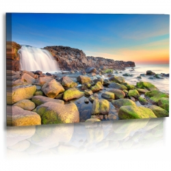 Naturbilder - Landschaft - Island - Bild - Wasserfall - Steine - Felsen - Meer - Mitternachtssonne